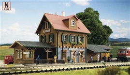 Zdjęcie Kibri 37704 - Dworzec Unterlenningen